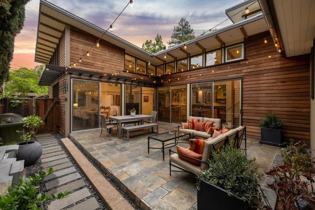 839 Melville Avenue, Palo Alto, CA 94301