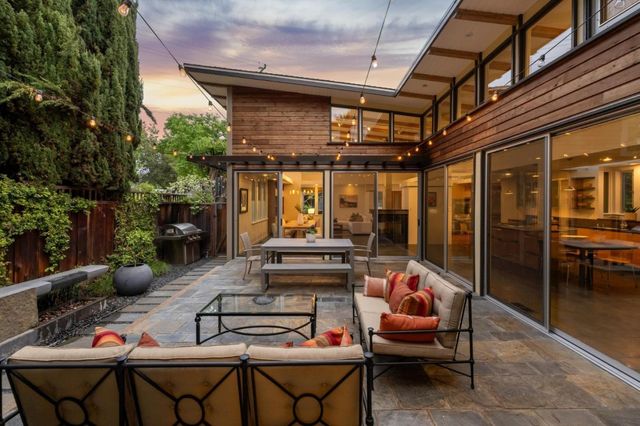 839 Melville Avenue, Palo Alto, CA 94301