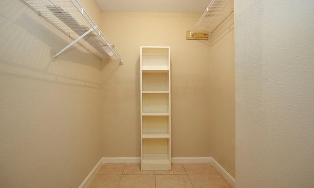 2822 S Bartell Drive 6, Houston, TX 77054