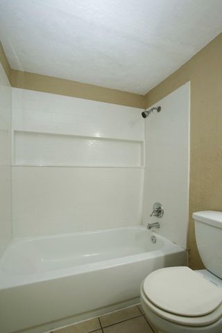 2822 S Bartell Drive 6, Houston, TX 77054