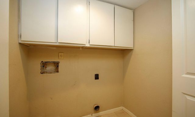 2822 S Bartell Drive 6, Houston, TX 77054