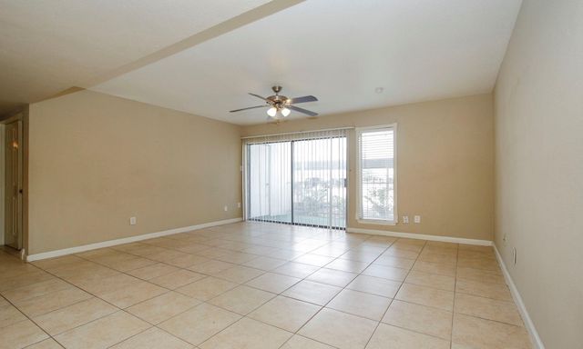 2822 S Bartell Drive 6, Houston, TX 77054