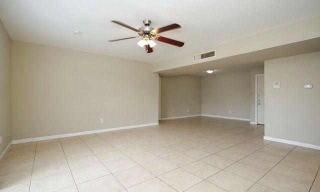 2822 S Bartell Drive 6, Houston, TX 77054