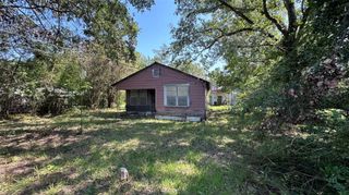 107 Church St, Willis, TX 77378