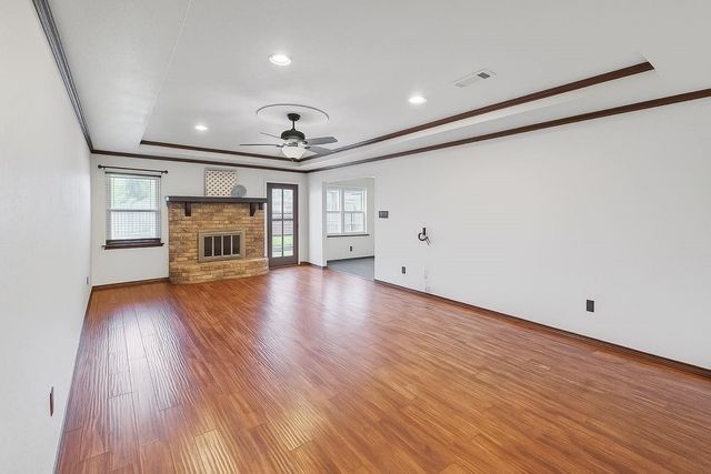 1348 Fieldstone Drive, Bedford, TX 76022