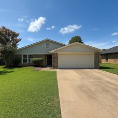 1348 Fieldstone Drive, Bedford, TX 76022