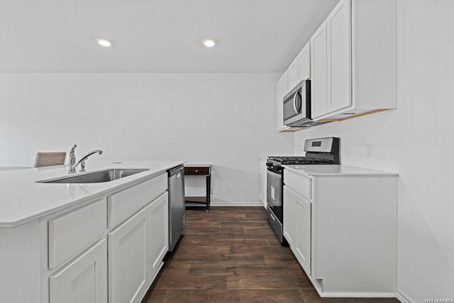 5959 Celestite Bend, San Antonio, TX 78222