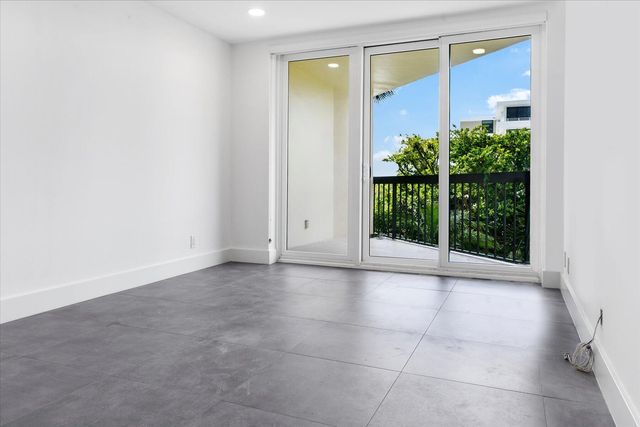 2778 S Ocean Boulevard 203s, Palm Beach, FL 33480
