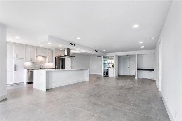 2778 S Ocean Boulevard 203s, Palm Beach, FL 33480