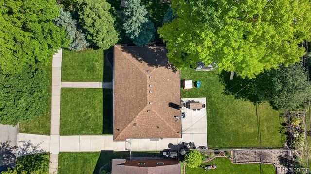1701 Grange Road, Trenton, MI 48183