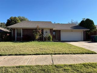 7324 WALNUT CREEK Drive, Oklahoma City, OK 73142