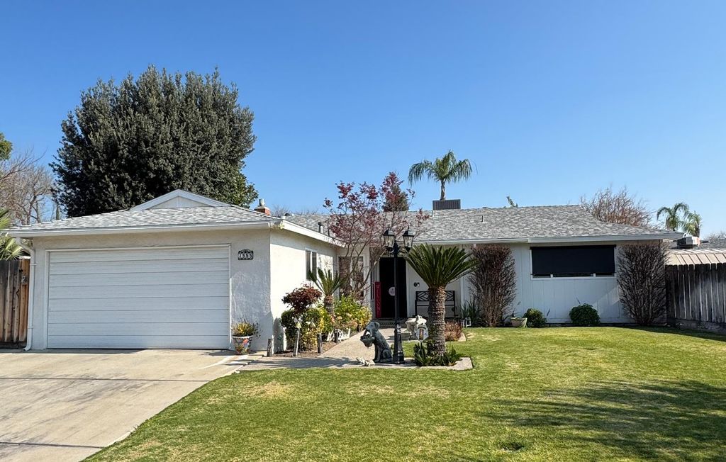 1555 Pico Avenue, Clovis, CA 93611