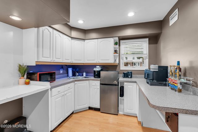 46 Cherry Bend Drive S, Howell, NJ 07731