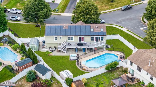 46 Cherry Bend Drive S, Howell, NJ 07731