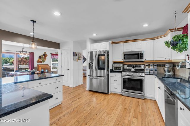 46 Cherry Bend Drive S, Howell, NJ 07731