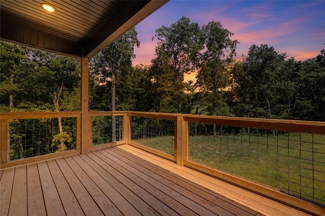 19 Dumfries Lane, Bella Vista, AR 72715