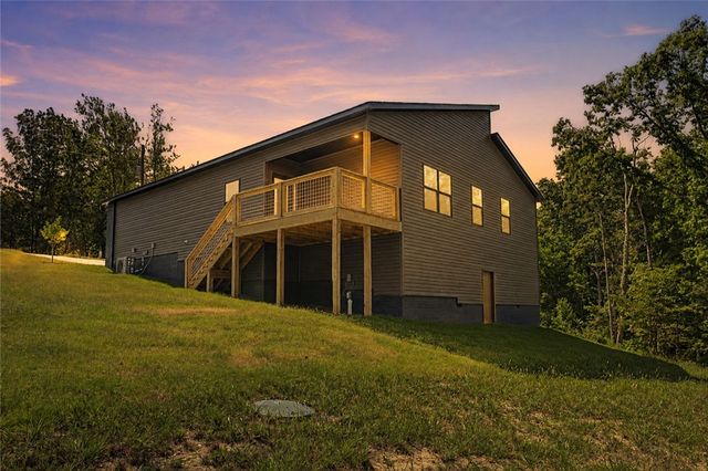 19 Dumfries Lane, Bella Vista, AR 72715