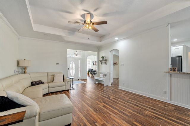 15401 County Road 4052, Kemp, TX 75143