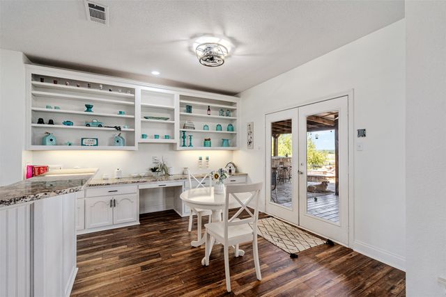 15401 County Road 4052, Kemp, TX 75143