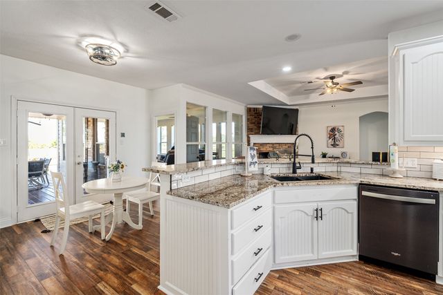 15401 County Road 4052, Kemp, TX 75143