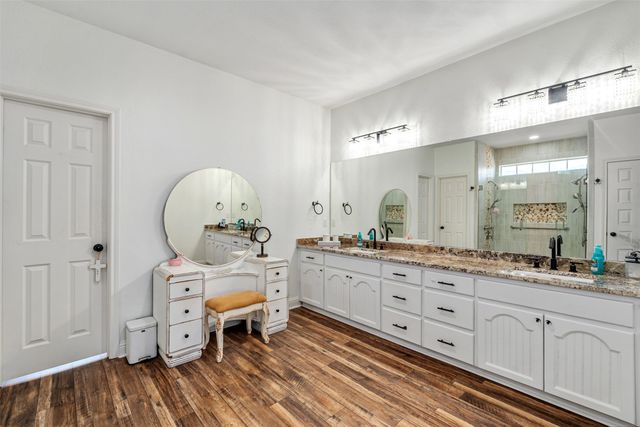 15401 County Road 4052, Kemp, TX 75143