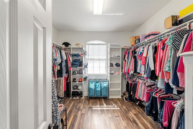 15401 County Road 4052, Kemp, TX 75143