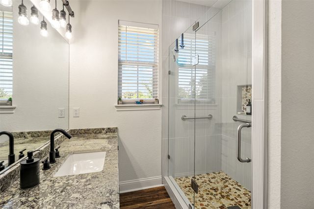 15401 County Road 4052, Kemp, TX 75143