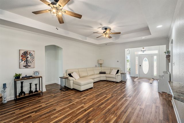 15401 County Road 4052, Kemp, TX 75143