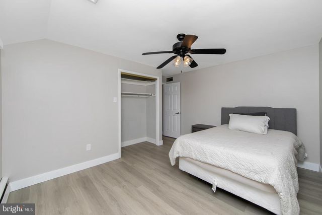 104 EVERGREEN RD, Stratford, NJ 08084