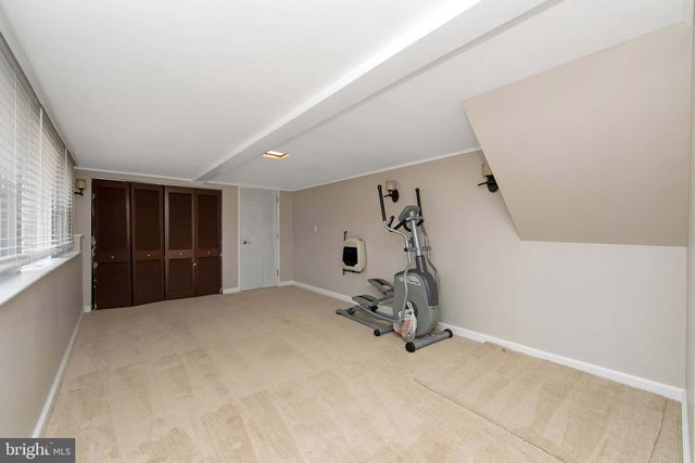 104 EVERGREEN RD, Stratford, NJ 08084