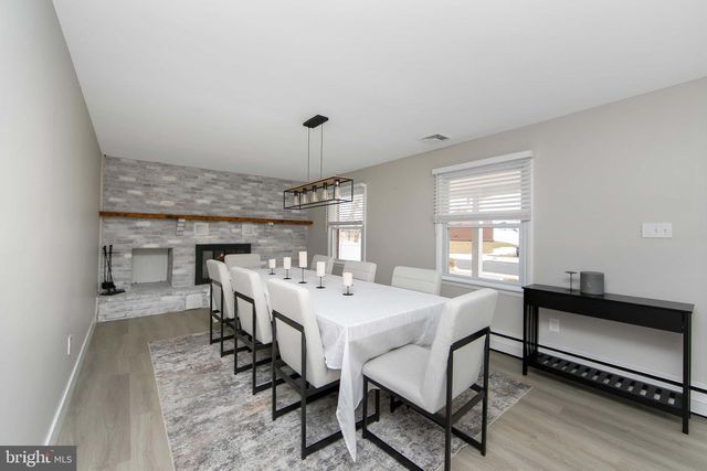 104 EVERGREEN RD, Stratford, NJ 08084