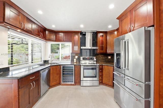 400 NW 78th Ave, Plantation, FL 33324