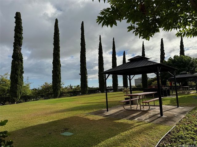 98-351 Koauka Loop C1706, Aiea, HI 96701