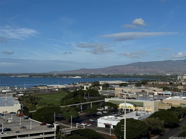 98-351 Koauka Loop C1706, Aiea, HI 96701