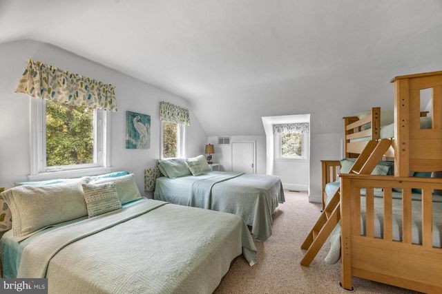 1211 DIXONA DR, Edgewater, MD 21037