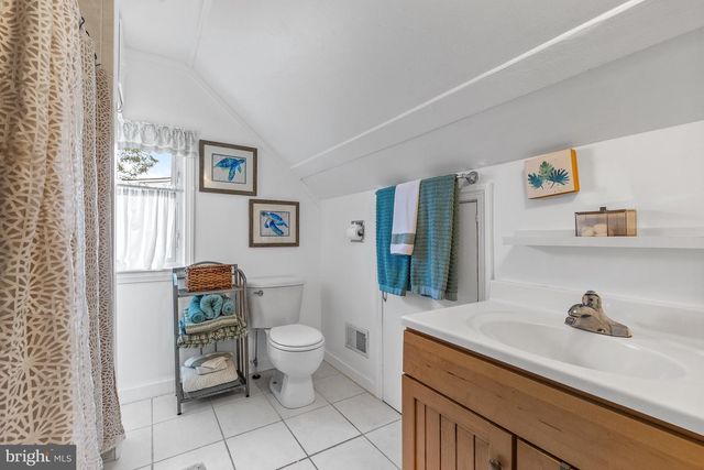 1211 DIXONA DR, Edgewater, MD 21037