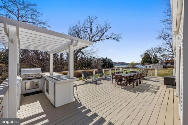 1211 DIXONA DR, Edgewater, MD 21037