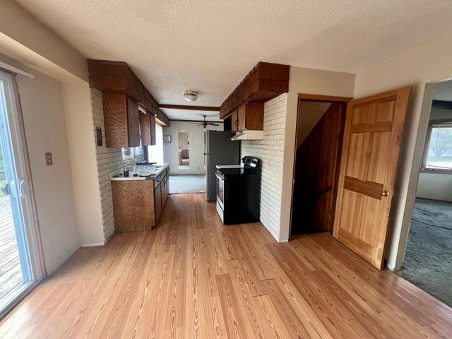 1532 121st Avenue NE, Blaine, MN 55449