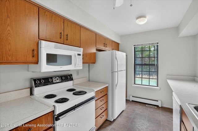 976 Riverview Court, Williamston, MI 48895