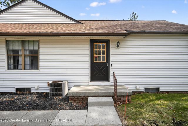 976 Riverview Court, Williamston, MI 48895