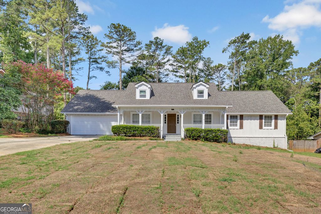 3775 Clubhouse Lane SE, Conyers, GA 30094