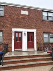 15750 17th Avenue 540, Whitestone, NY 11357