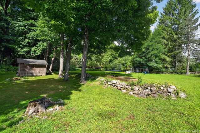 10 Copeland Drive, Suffern, NY 10901
