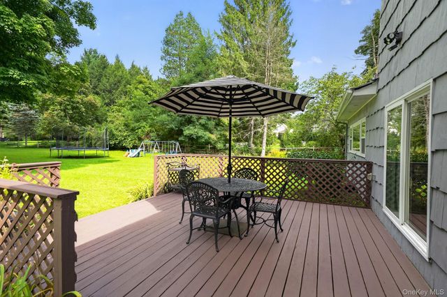 10 Copeland Drive, Suffern, NY 10901
