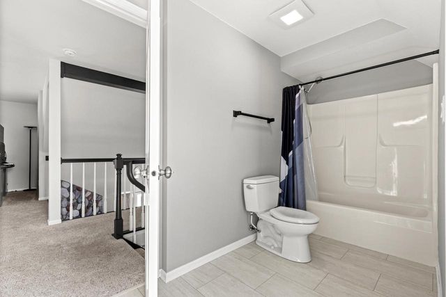 N53W15786 Creekwood CROSSING, Menomonee Falls, WI 53051