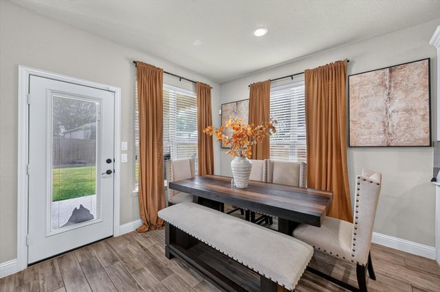 1908 Sunflower Drive, Glenn Heights, TX 75154