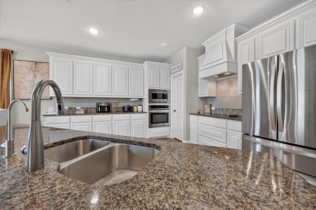1908 Sunflower Drive, Glenn Heights, TX 75154