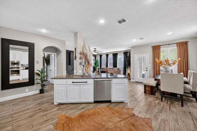 1908 Sunflower Drive, Glenn Heights, TX 75154