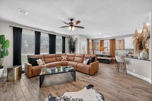 1908 Sunflower Drive, Glenn Heights, TX 75154