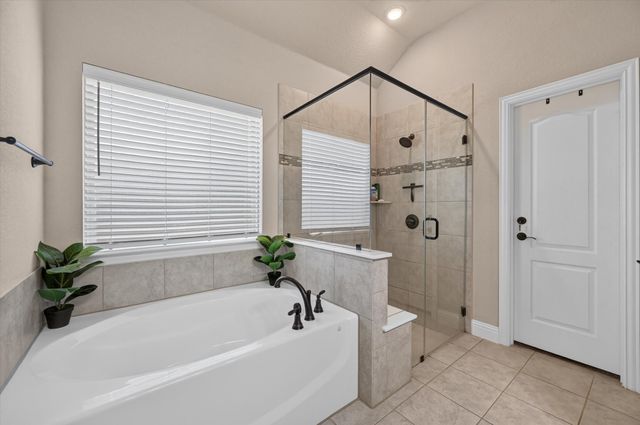 1908 Sunflower Drive, Glenn Heights, TX 75154